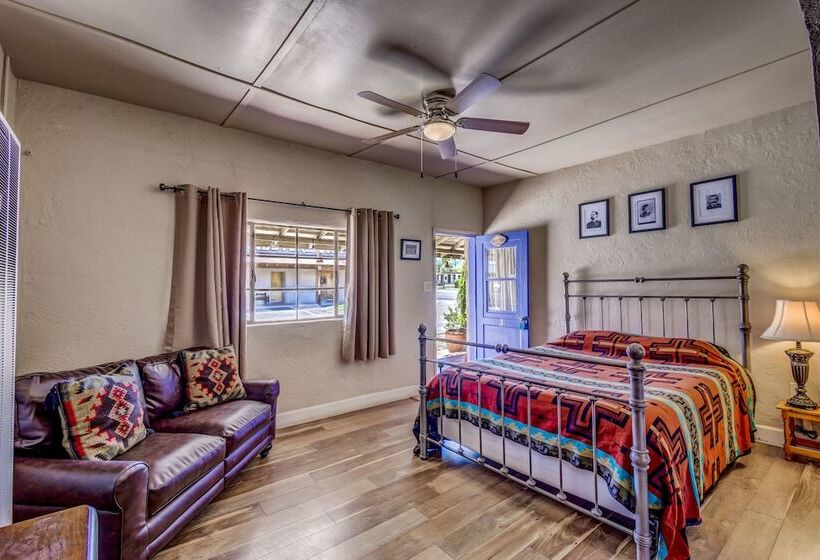 فندق على الطريق Tombstone San Jose House