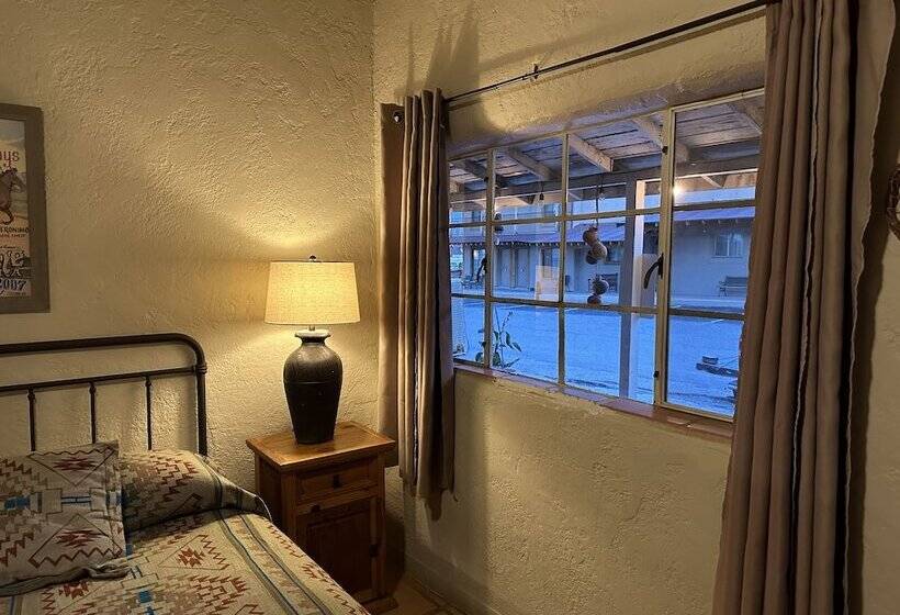 فندق على الطريق Tombstone San Jose House