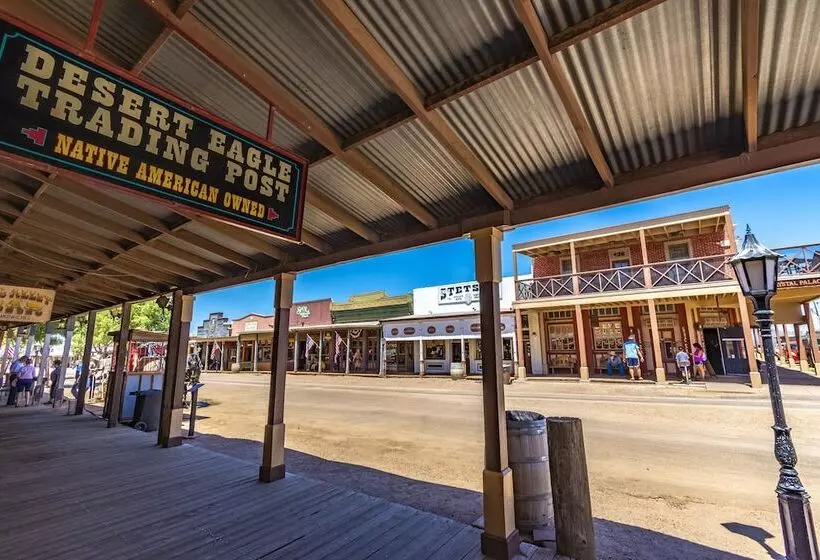 Motelli Tombstone San Jose House