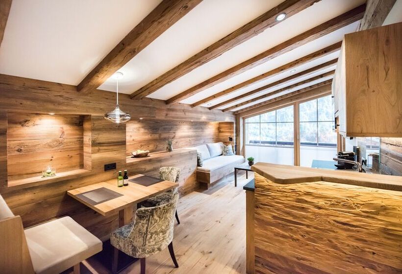 Пансион Pepis Suites Lechtal Apartments