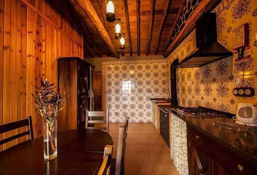 Relaxinpico   Villa 4 Seasons