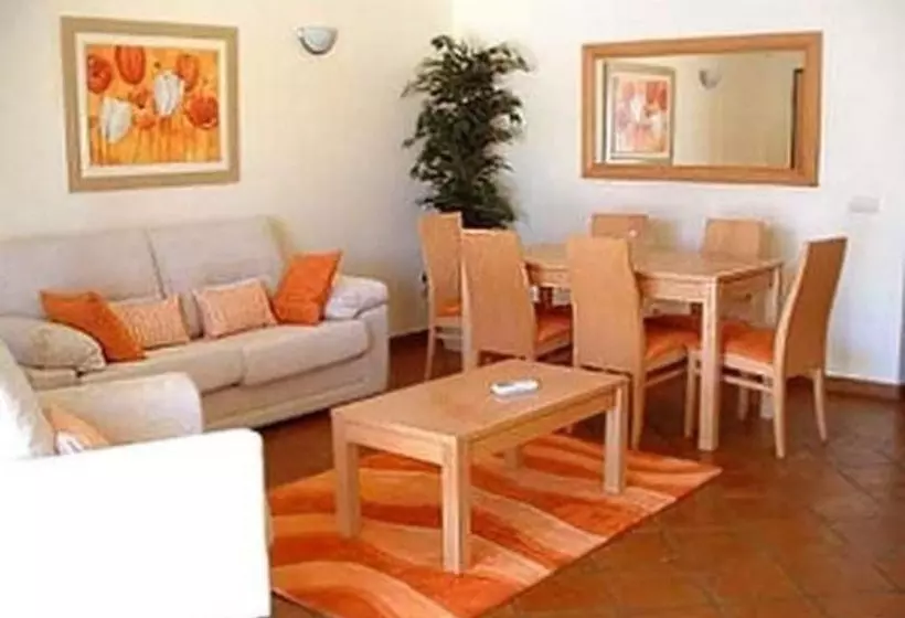 Domus Iberica Burgau Apts & Villas