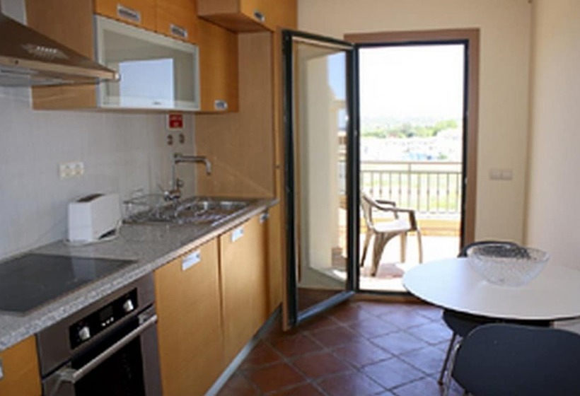 Domus Iberica Burgau Apts & Villas