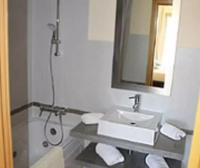 Domus Iberica Burgau Apts & Villas