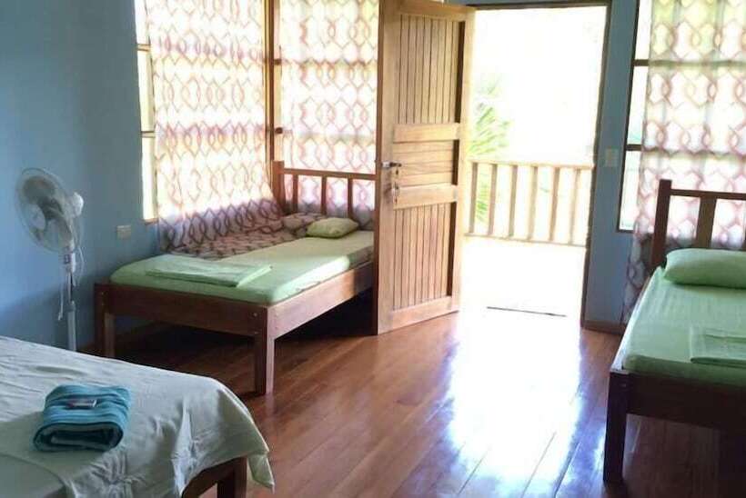 Hakuna Matata Drake Bay Hostel