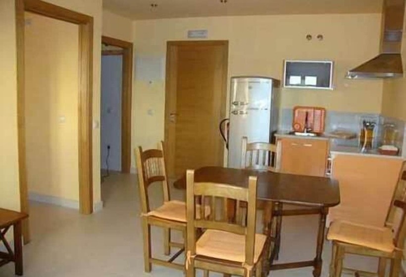 هتل Apartamentos Casa Fandin