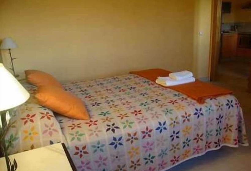 هتل Apartamentos Casa Fandin