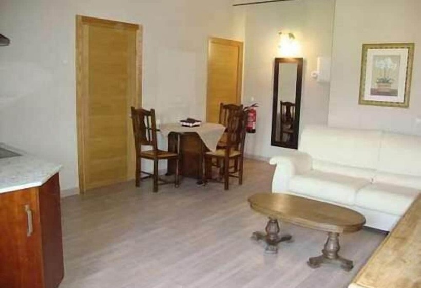 هتل Apartamentos Casa Fandin