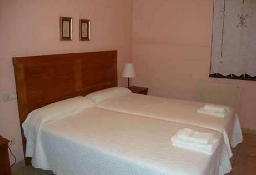 هتل Apartamentos Casa Fandin