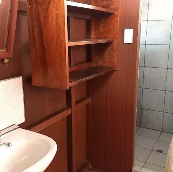 ホテル Avatar Amazon Lodge & Canopy Park