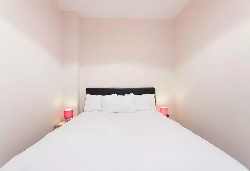 Hotelli Garryvoe Beach Homes