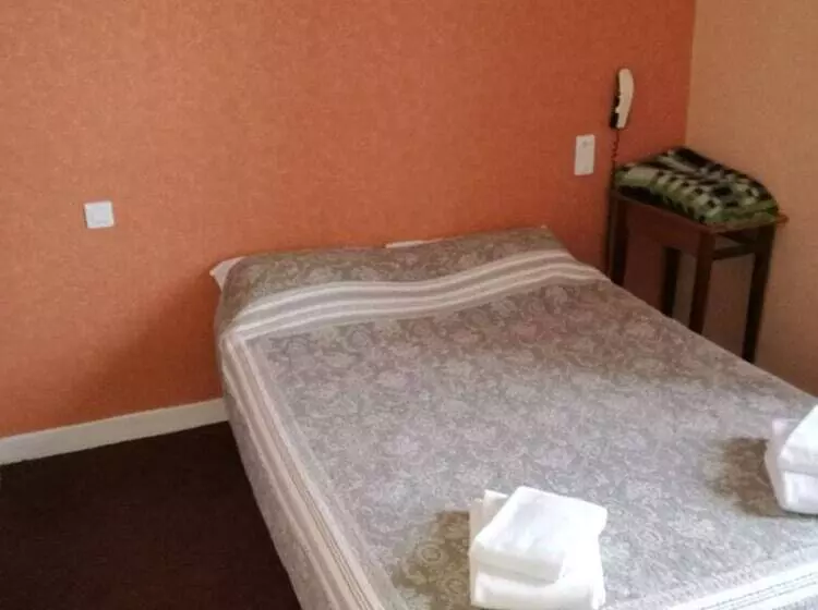 Hotelli Hôtel Au Jardin St Michel