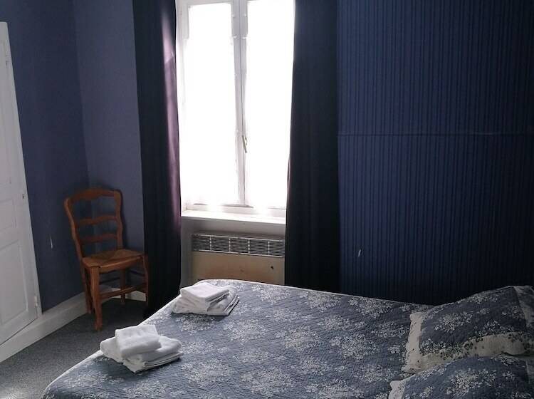 בית מלון כפרי Hôtel Au Jardin St Michel