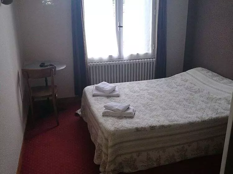 Hotelli Hôtel Au Jardin St Michel