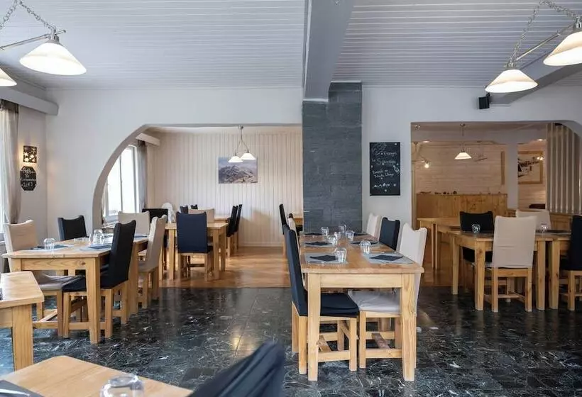 ホテル Hôtel Les Flocons