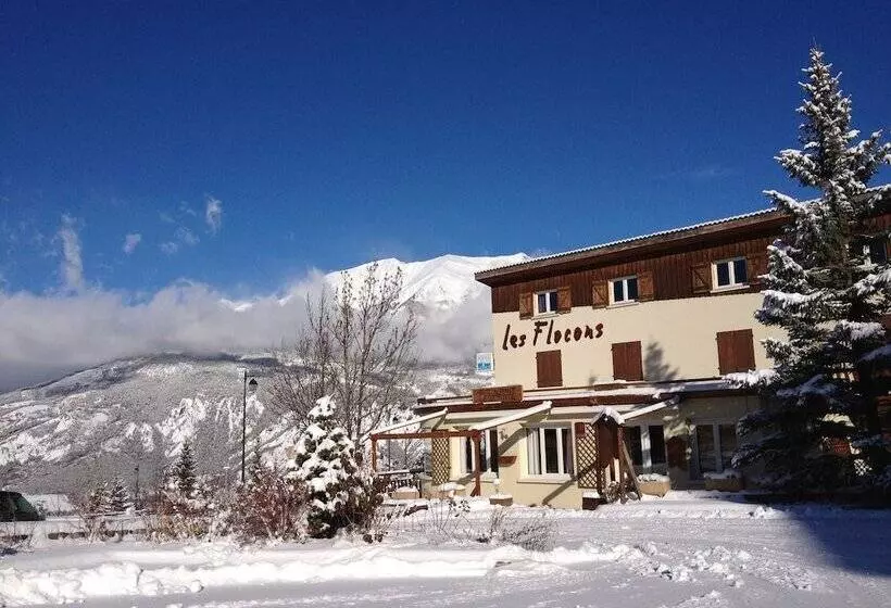 ホテル Hôtel Les Flocons