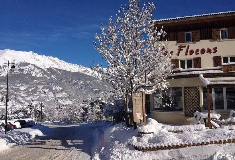 ホテル Hôtel Les Flocons