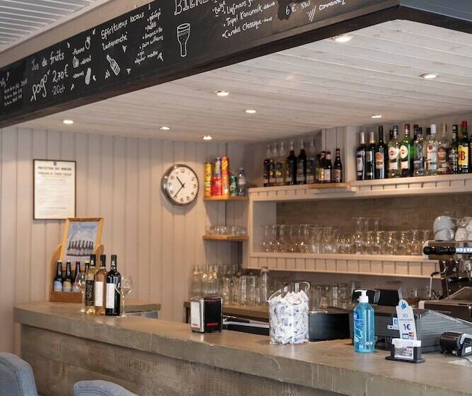 هتل Hôtel Les Flocons