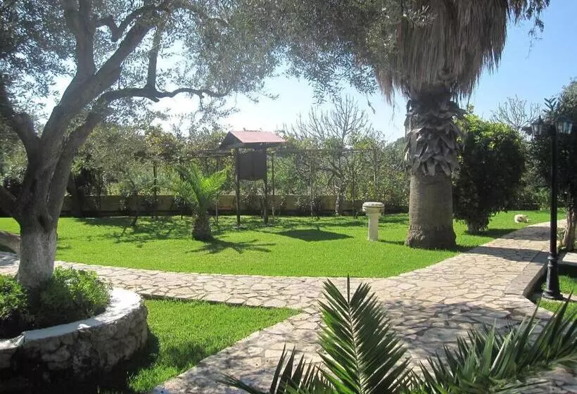 هتل Lorenzo House Apartments