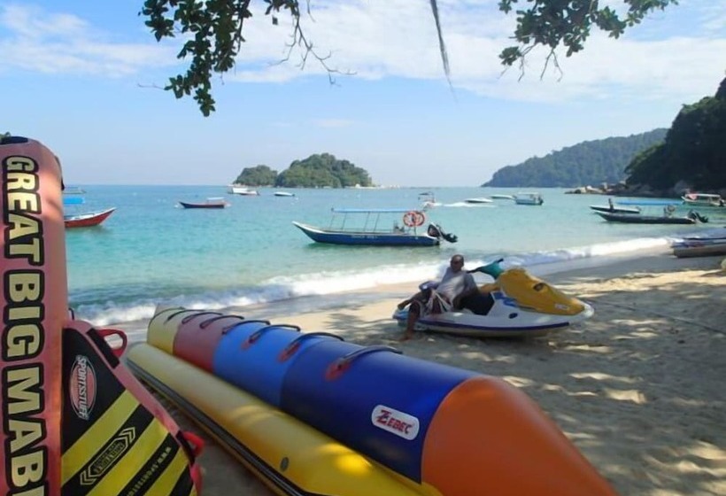 בית מלון כפרי Pangkor Inn Chalet