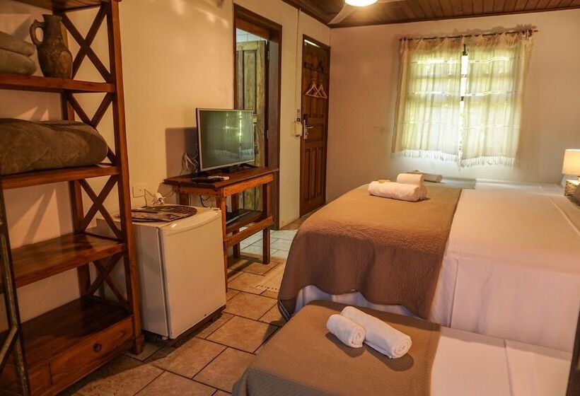 Hotel Pousada Treze Luas