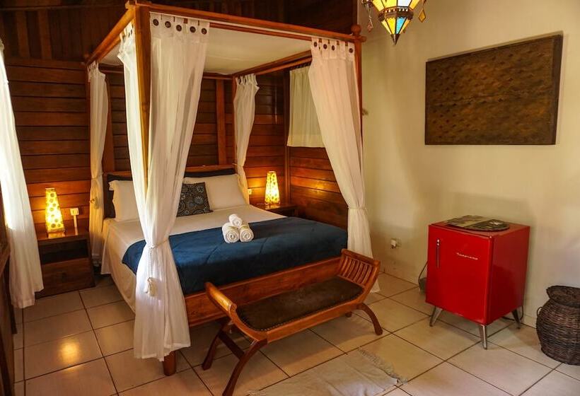 Hotel Pousada Treze Luas