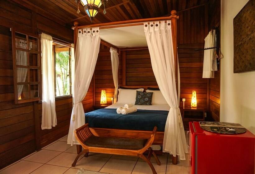 Hotel Pousada Treze Luas