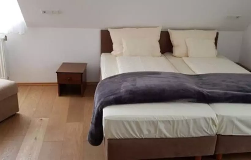 Hotelli Waldschlößchen