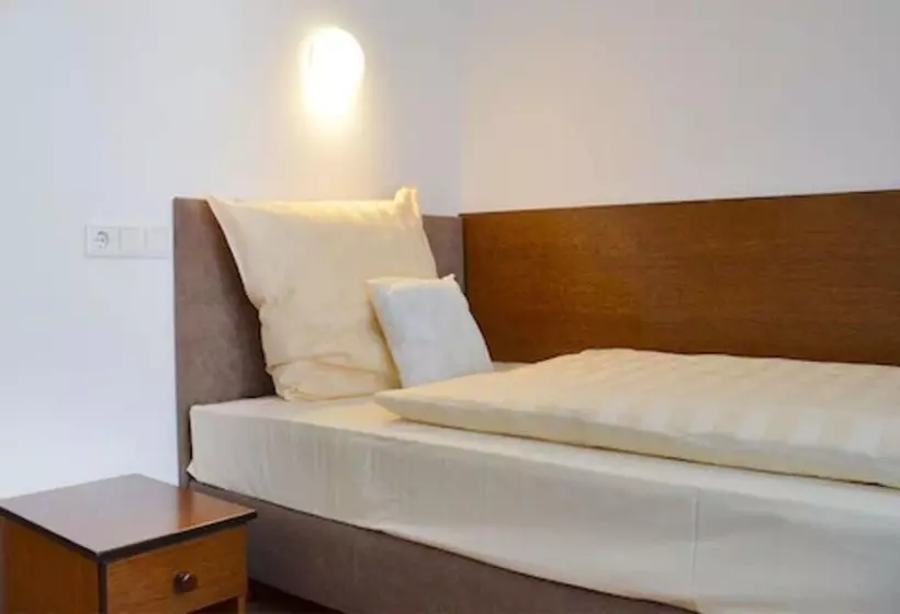 Hotelli Waldschlößchen