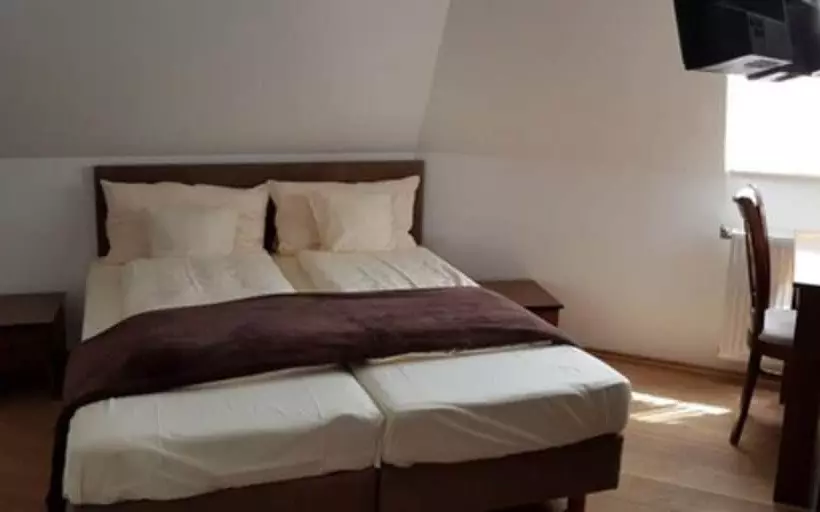 Hotelli Waldschlößchen