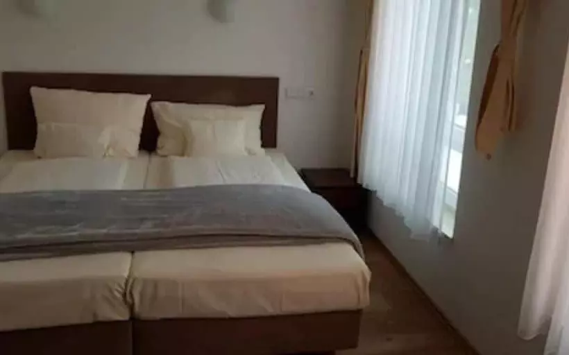 Hotelli Waldschlößchen