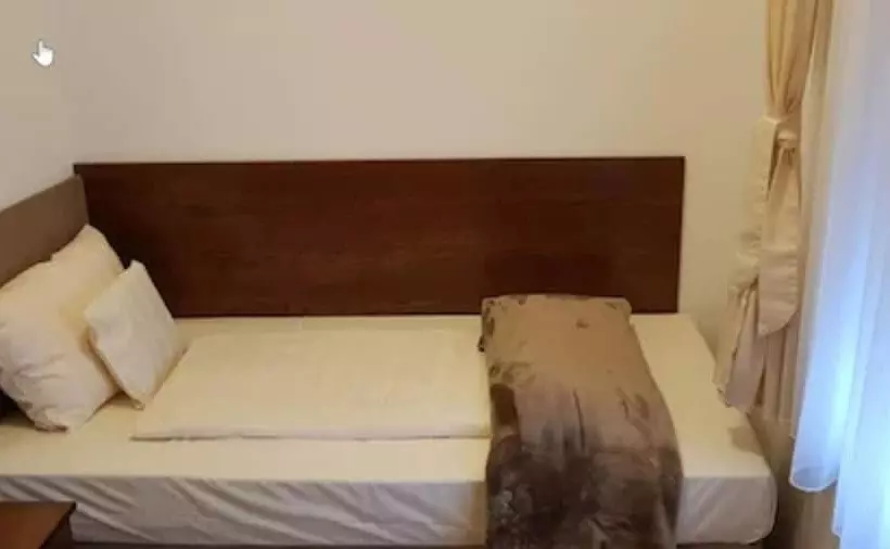 Hotelli Waldschlößchen