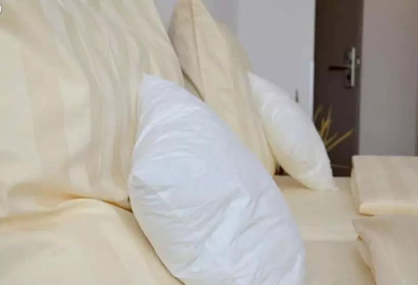 Hotelli Waldschlößchen