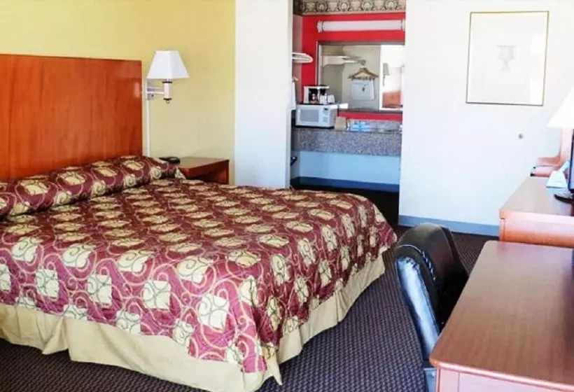 Hotelli Winnie Inn & Suites