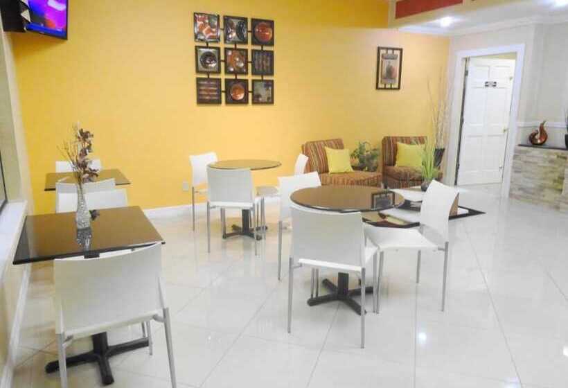 בית מלון כפרי Winnie Inn & Suites