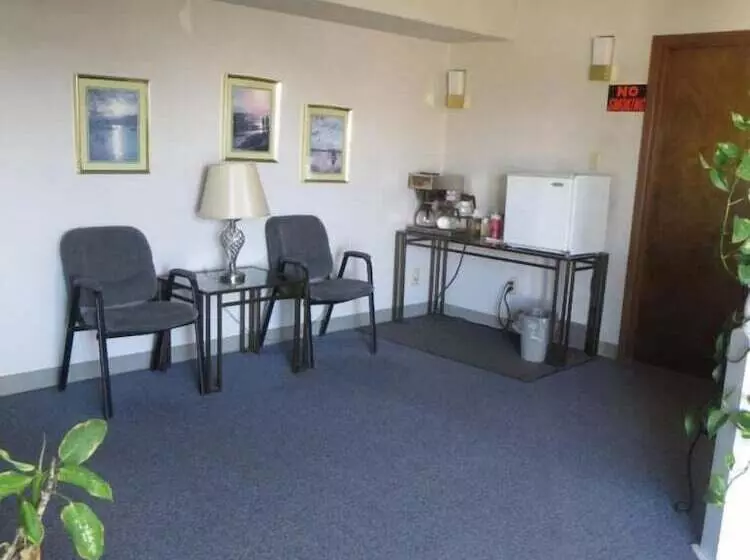 Motelli Adair Budget Inn