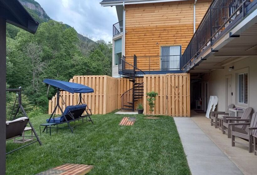 فندق على الطريق The Carter Lodge On The River