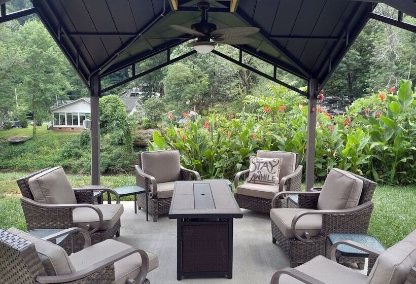 فندق على الطريق The Carter Lodge On The River