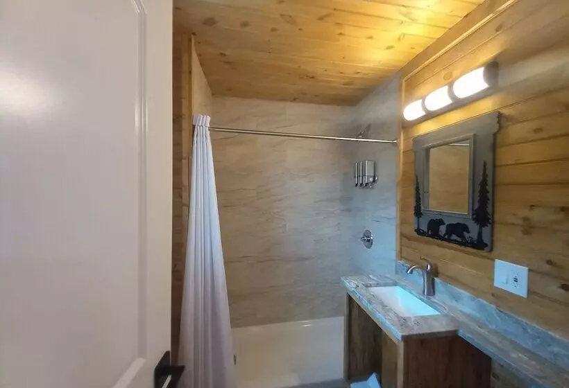 Motelli The Carter Lodge On The River