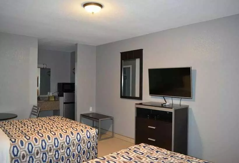 モーテル Woodfield Inn & Suites