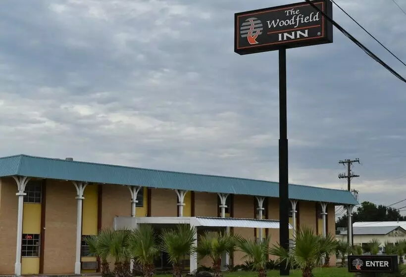 モーテル Woodfield Inn & Suites