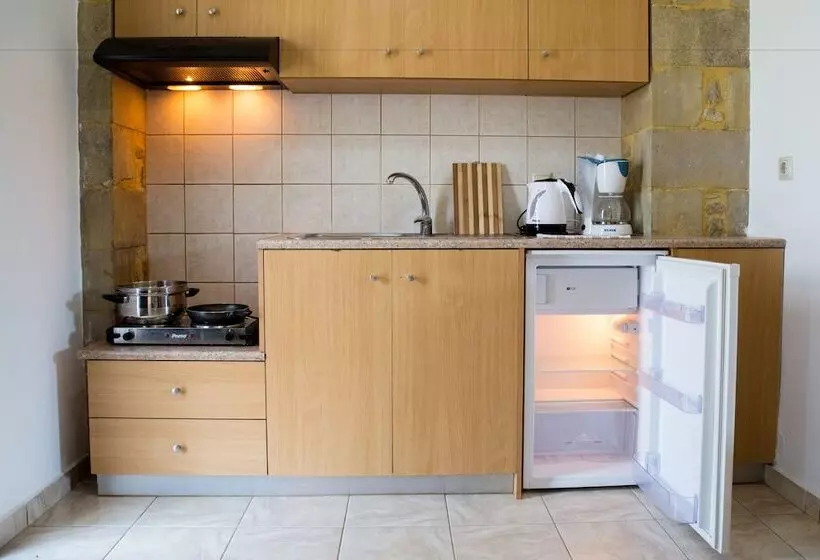 ペンション Agarathos Traditional Rooms