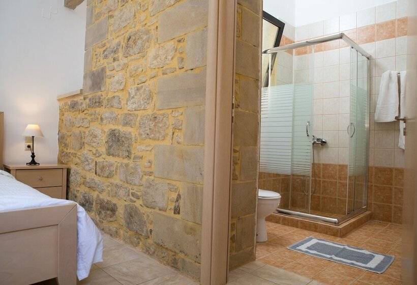 膳宿费 Agarathos Traditional Rooms