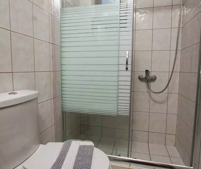 ペンション Agarathos Traditional Rooms