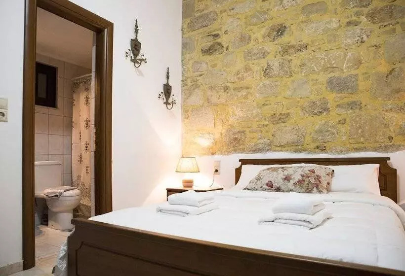 ペンション Agarathos Traditional Rooms