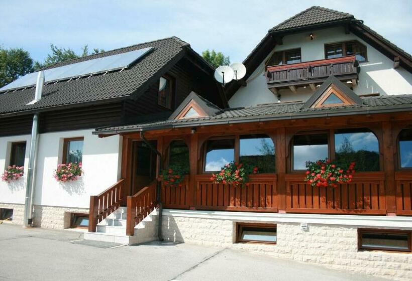 بنسيون Guesthouse Villa Plitvička