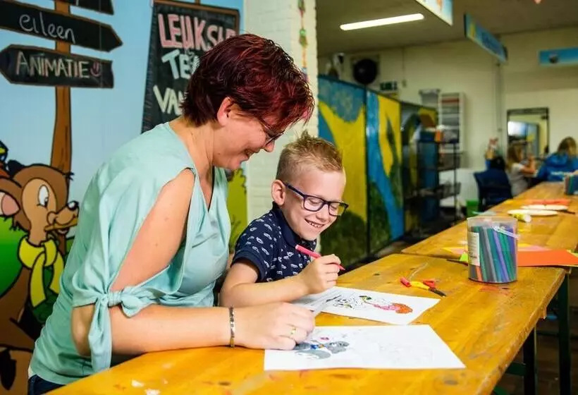 リゾートホテル Topparken – Recreatiepark ’t Gelloo