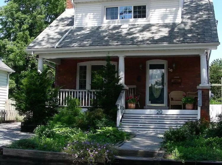 Simcoe Suites On The Henley B&b