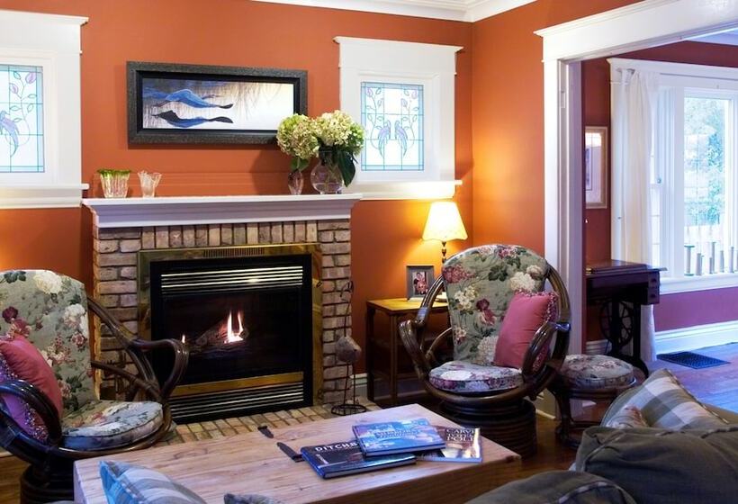 Simcoe Suites On The Henley B&b