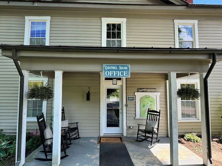 The Inn At Gristmill Square